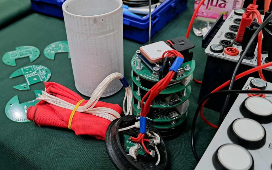 Műhold egy üdítős dobozban – Ipari Aerospace